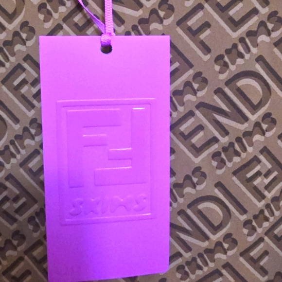 NWT Fendi X Skims Mock Neck Long Sleeve Bodysuit Size 3X - Picture 8 of 9